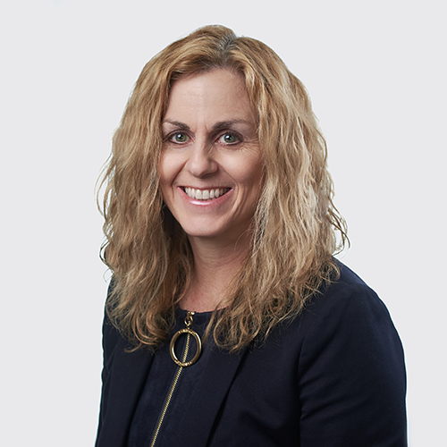 Joanne Valente, Vice President Global Human Resources 乔安妮·瓦伦特(Joanne Valente)