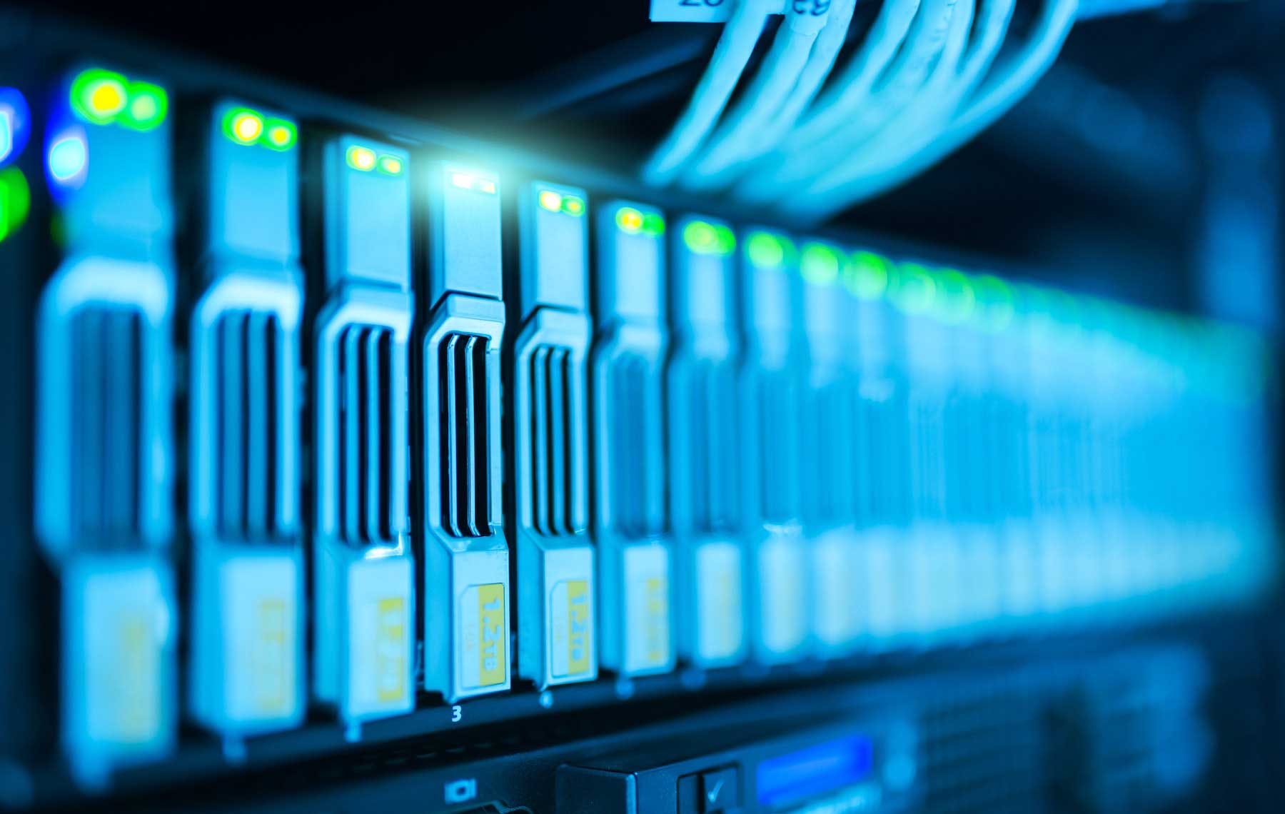 服务器刀片在服务器中点亮